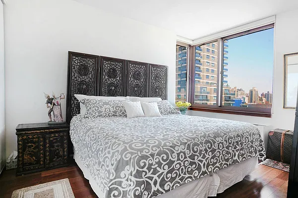 Sold by Town Residential | media 11