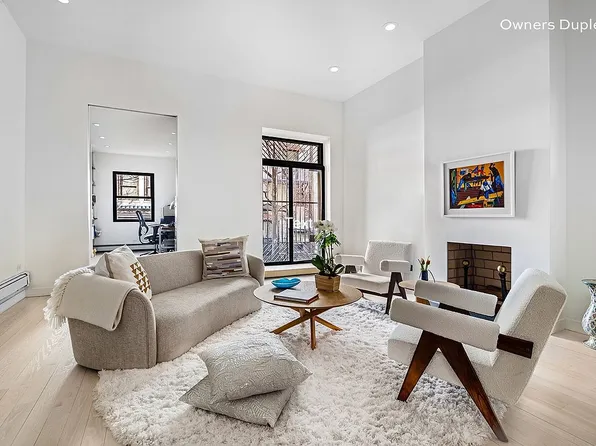 13 W 89th St, New York, NY 10024