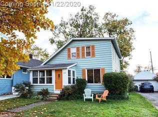 414 Ardmore Dr, Ferndale, MI 48220