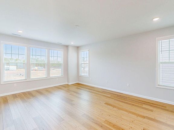 4th image of 2729 Hunter Woods Dr #568