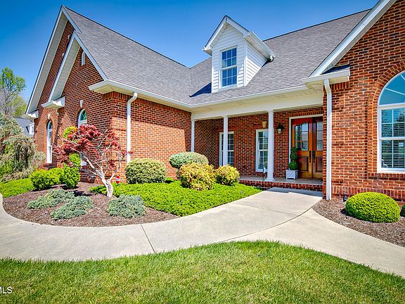 5th image of 544 Pueblo Dr