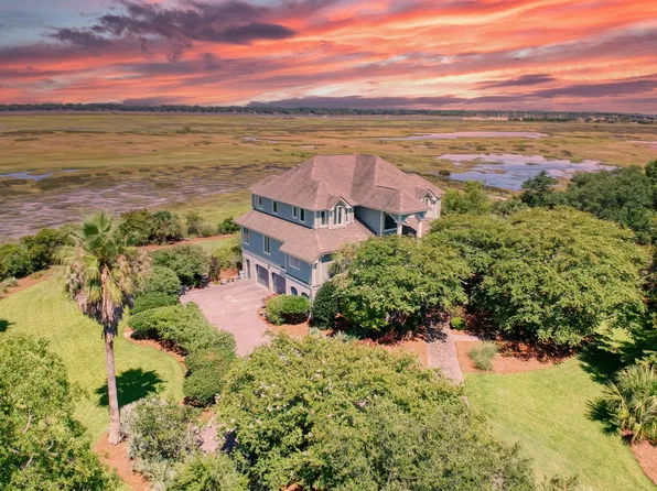 1645 Headquarters Plantation Dr, Johns Island, SC 29455
