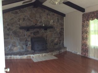 307 1st St, Rockwood, TN 37854