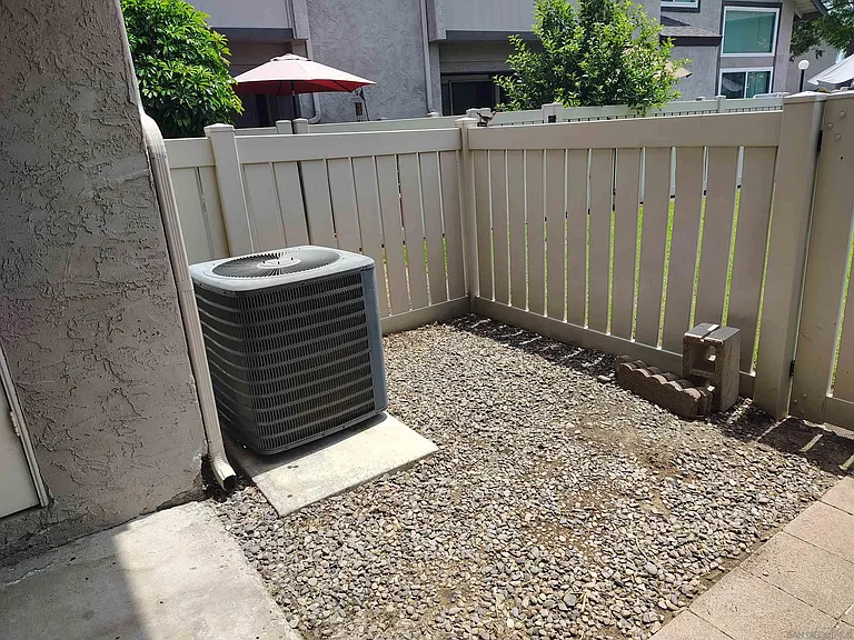 12112 Wilsey Way — Photo 6