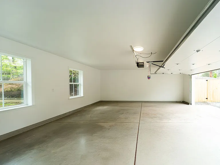 Brentwood House — Photo 59