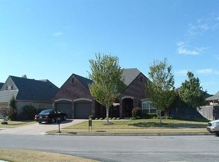 9323 E 117th Pl S, Bixby, OK 74008