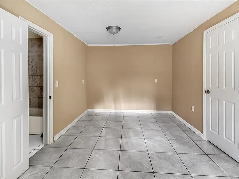 418 E Amelia Ave #A — Photo 21