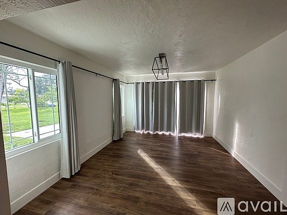 3rd image of 5530 Seville Rd