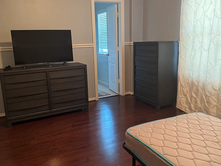 Skyline Village Dr — Photo 7