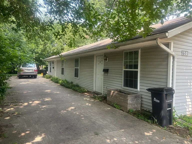 603 Hardin St #B — Photo 3