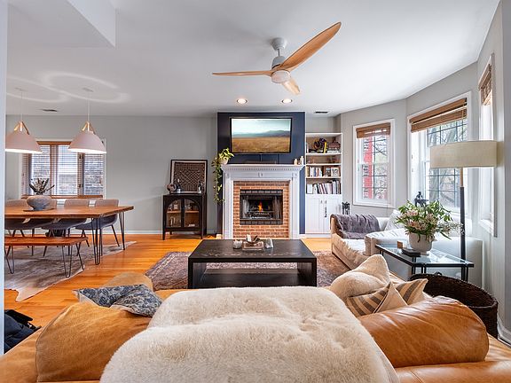 5th image of 1427 N Bosworth Ave APT 2