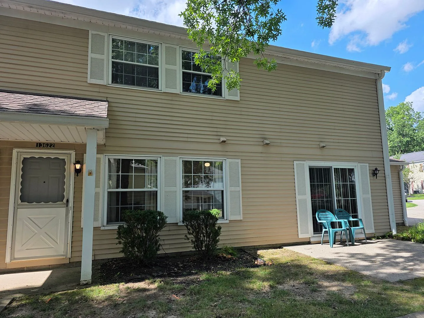13622 Oakbrook Dr — Photo 1