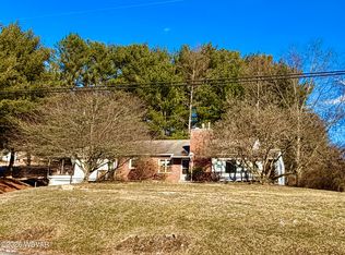 54 Kinley Rd, Williamsport, PA 17701