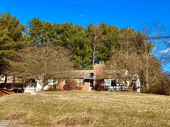 54 Kinley Rd, Williamsport, PA 17701