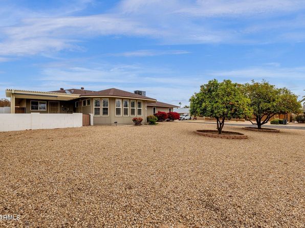 19818 N Springfield Dr, Sun City, AZ 85373