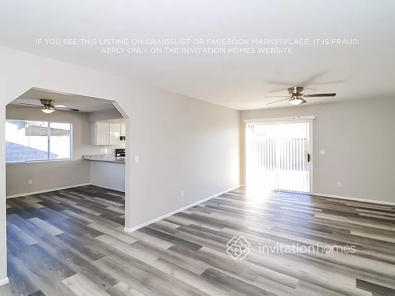 8509 W Golden Ln — Photo 4
