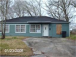 1st image of 5030 Holloway Dr