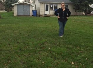 3032 Woodland Blvd, Monroe, MI 48162