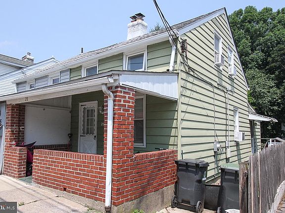 2nd image of 28 Walnut St