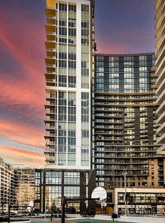 1st image of 1781 N Pierce St #1604