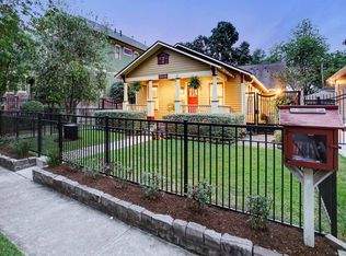 1114 E 6th 1/2 St, Houston, TX 77009