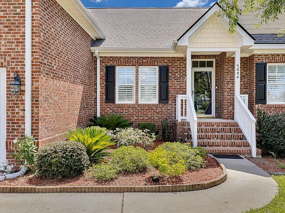 3rd image of 5094 Glen Cove Drive SE