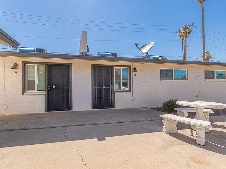 2539 W Pierson St — Photo 7