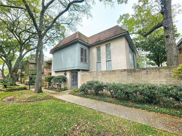 12 Kings Row, Houston, TX 77069