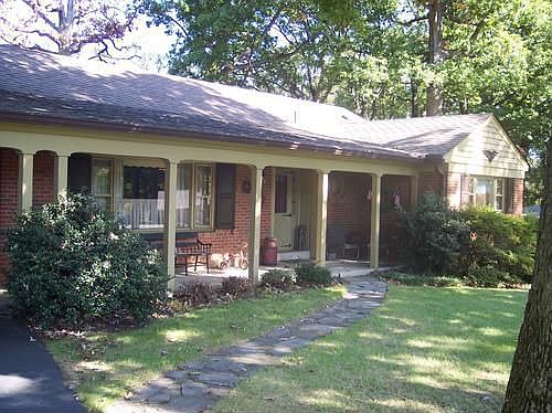1st image of 6216 Glenview Ct