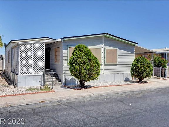 3rd image of 3638 Fort McHenry Dr