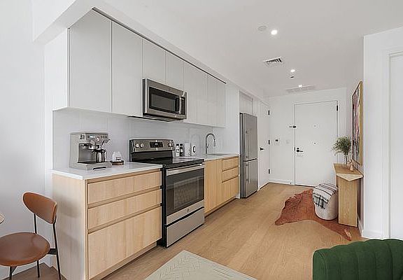 3rd image of 2395 Palisade Ave #509
