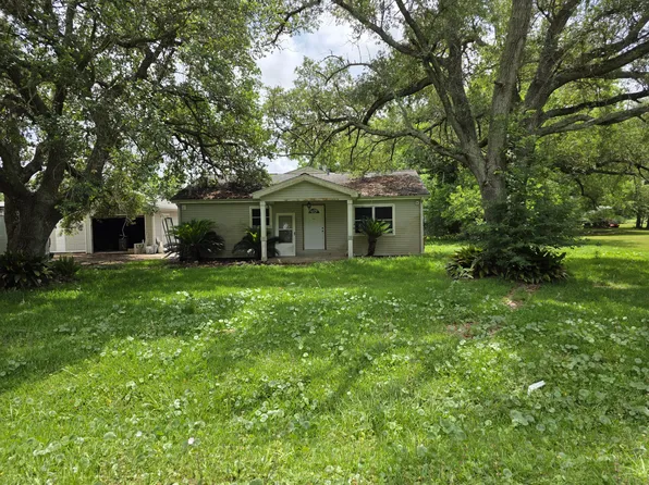 4701 Cherry St, Santa Fe, TX 77517