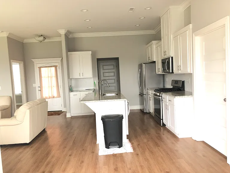 1626 S Laurel Lndg — Photo 5