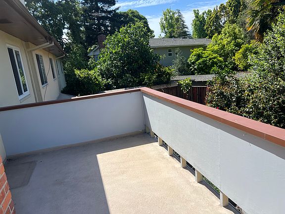 Private Deck (looking away from street)
