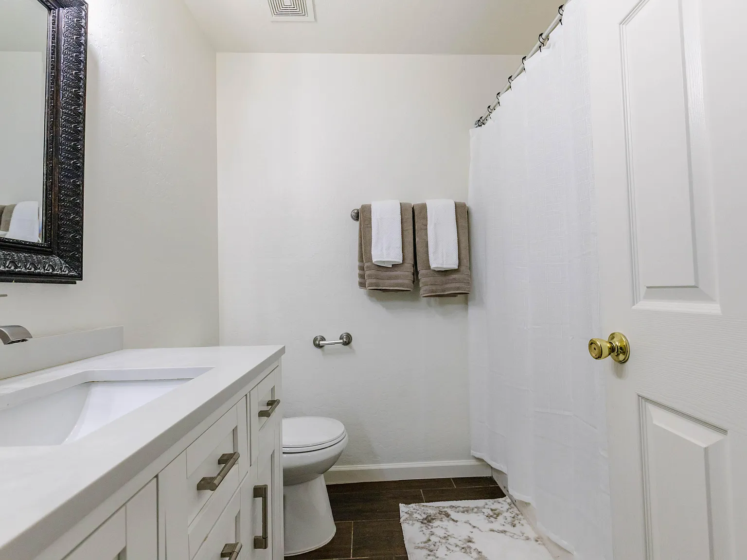 4 bed, 3.0 bath, 2297 sqft, $806 — Photo 4