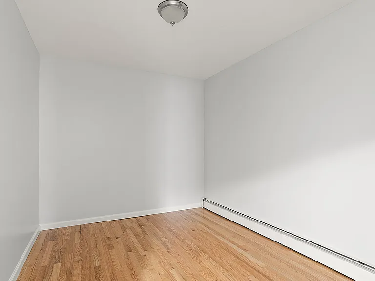 7 Monroe St #1 — Photo 9