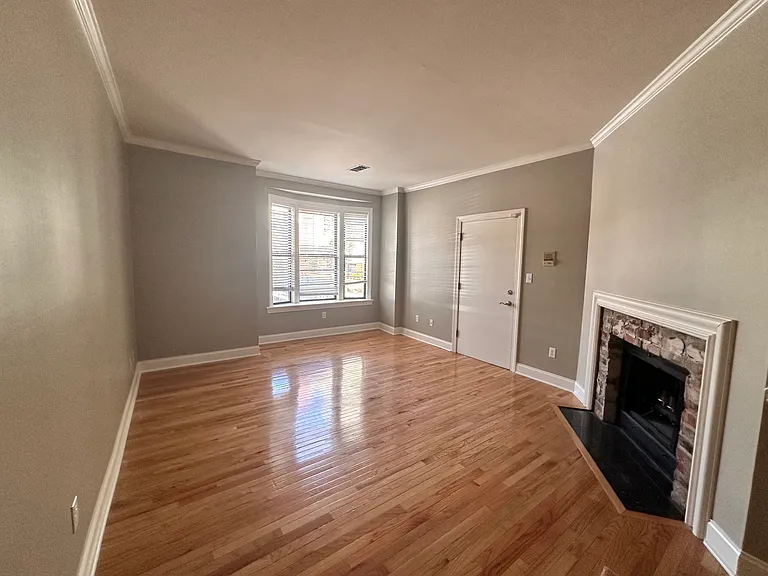 324 Lindsay St — Photo 14