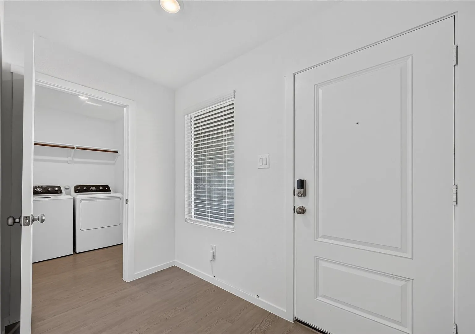 Newly Built Home in Wilmer, TX! — Photo 3