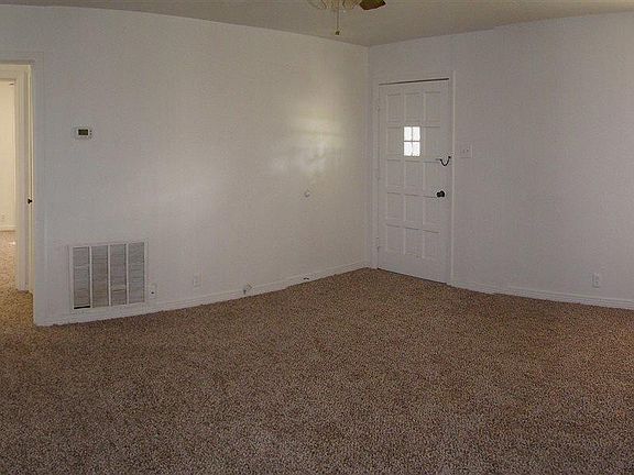 5th image of 414 W Texas Ave