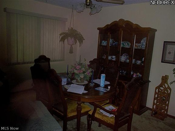 4th image of 9040D Portage Pointe Dr #D