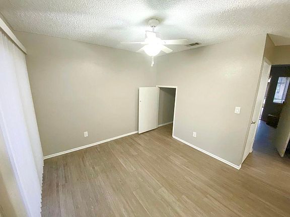 3rd image of 655 New Los Angeles Ave APT E