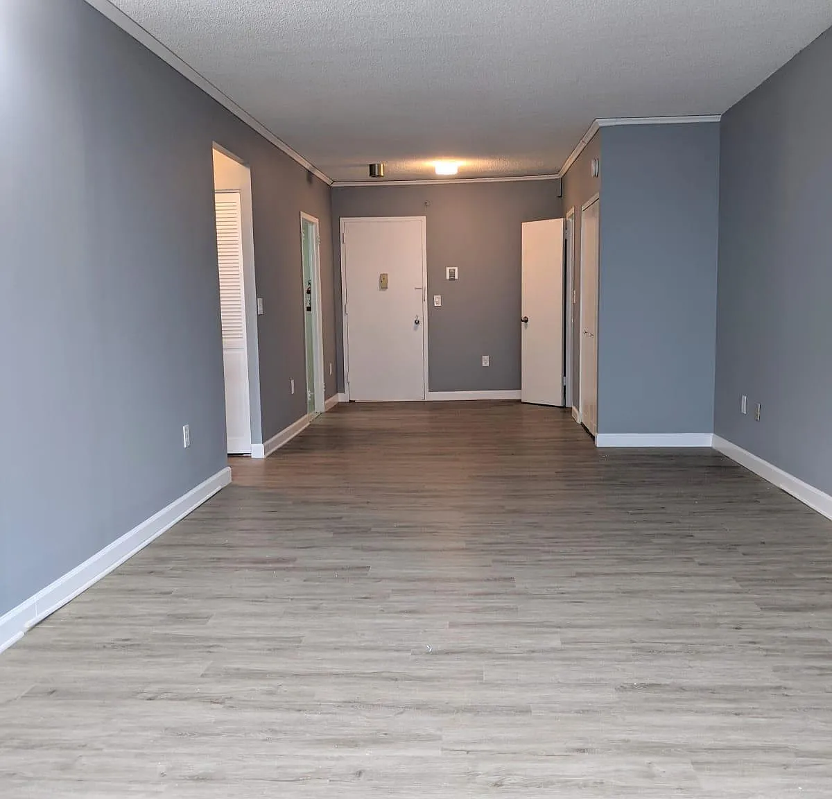 1 bed, 853 sqft, $2,950 — Photo 3
