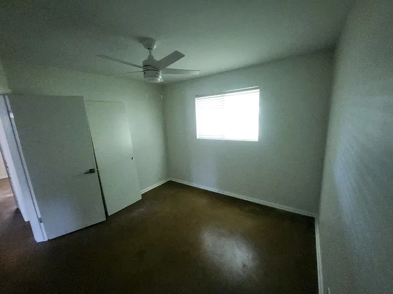 1519 E Cedar St — Photo 8