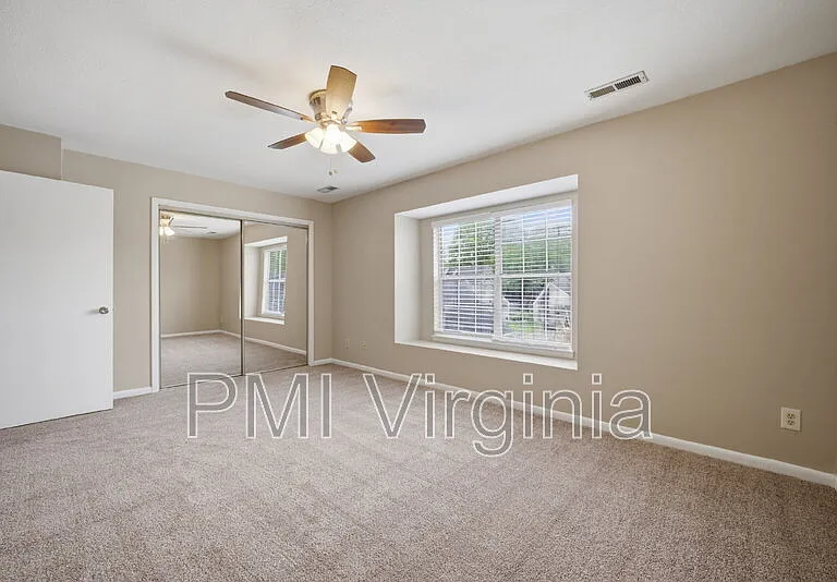 5140 Glenwood Way — Photo 16