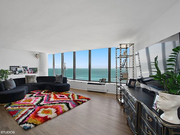 4th image of 505 N Lake Shore Dr APT 5205