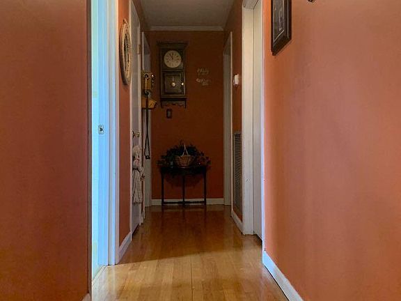 5th image of 780 Dockery Ln SE