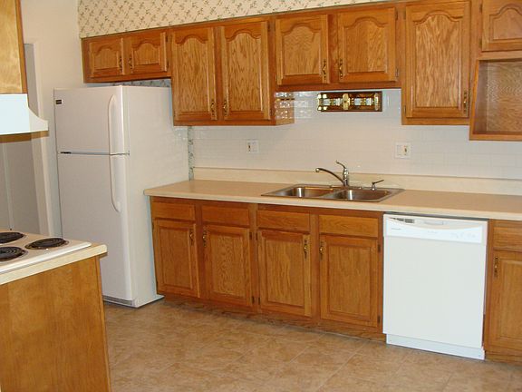 5th image of 11031 W Florida Ave