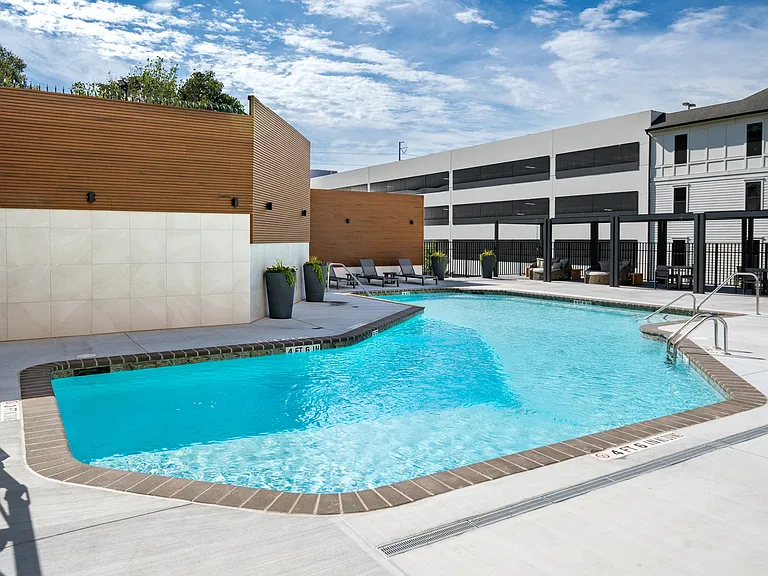 Wesley Townsend Apartments at Buckhead — Photo 27