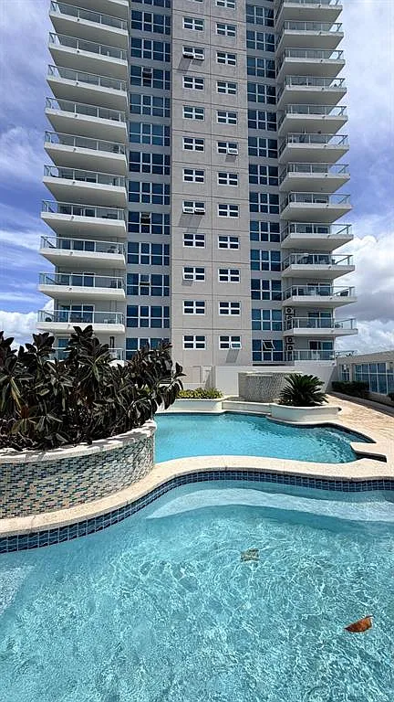 2 bed, 2.0 bath, 1131 sqft, $3,500 — Photo 1