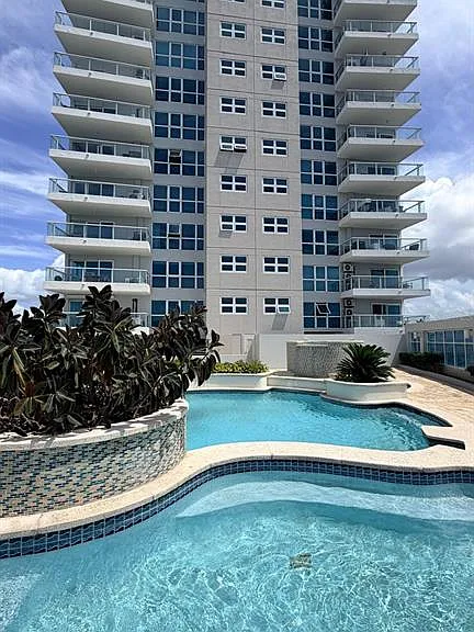 48 Avenue Luis Munoz Rivera Condo Aquablue Hato Ky #1705 — Photo 1